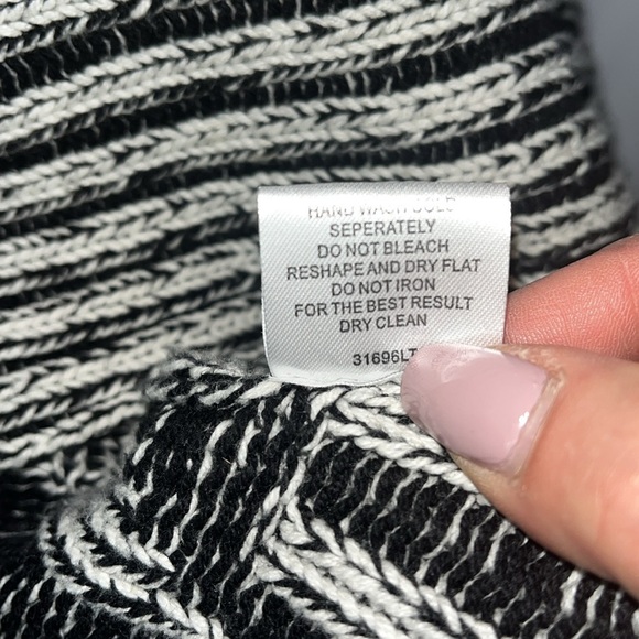 Romeo & Juliet Couture open face waterfall slouchy knit cardigan Sz L - Picture 9 of 11